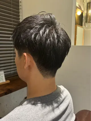 メンズ risa🐿️ 寒色系カラー🫧のヘアスタイル