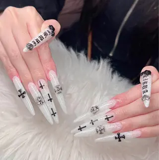 ネイル Lee Nailsのネイルデザイン
