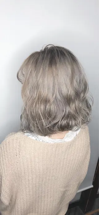 ショート カラー NINE+/代表 ブリーチ特化型サロンのヘアスタイル