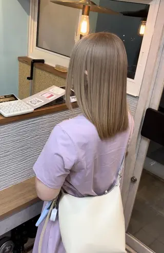 カラー ブリーチカラー🌈 嘉名 真樹のヘアスタイル