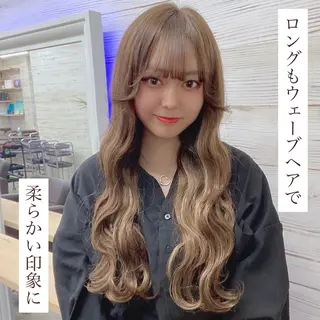 ミディアム カラー ヘアアレンジ アイブロウ LAVENDIA 初音のヘアスタイル