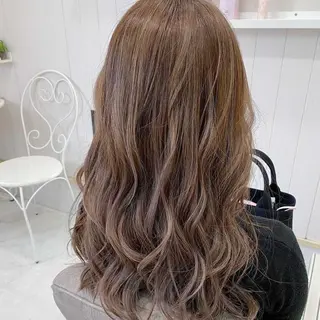 ロング カラー 沼田 孝志のヘアスタイル