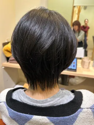 ショート カラー 久木原 ゆりのヘアスタイル