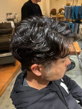 メンズ トリコヘアサロン 新井千智のヘアスタイル