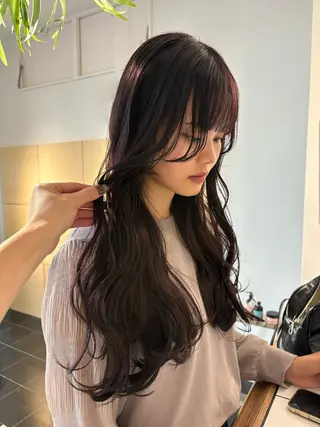 ロング Yui⭐️ 透け感カラーのヘアスタイル