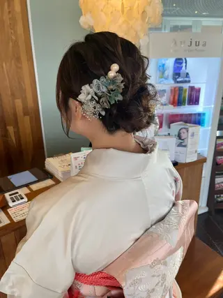 ミディアム TAKAHASHI REIKAのヘアスタイル