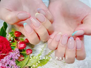 ミディアム ネイル Nail •Head スパFortunaのネイルデザイン
