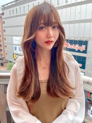 セミロング 大人可愛いレイヤー 大田のヘアスタイル