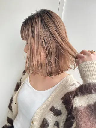 ミディアム カラー レイヤーカット 🪩yurikaのヘアスタイル