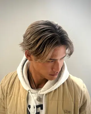 カラー 💖梅田レイヤー💖 副店長Tsubasaのヘアスタイル