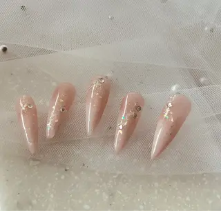 ネイル KARI ネイルサロンのネイルデザイン