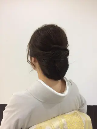 セミロング カラー パーマ ヘアアレンジ ネイル ハイトーン Arphyのヘアスタイル