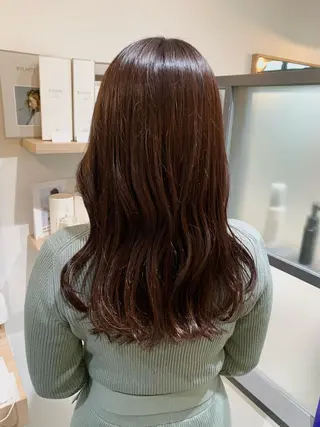 ロング カラー 鍵山 千秋のヘアスタイル
