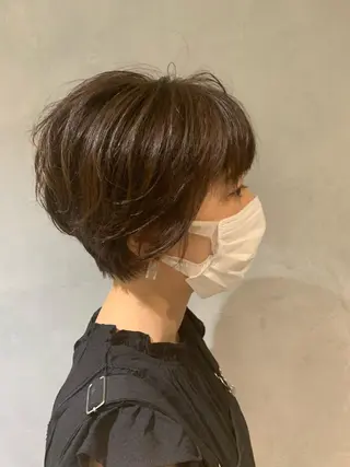 ショート 美髪ストレート AOYAGIのヘアスタイル