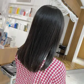 セミロング 髪質改善特化 安東駿介のヘアスタイル