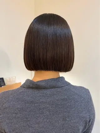 ショート カラー ボブ/レイヤー/ グレージュ/moyuのヘアスタイル