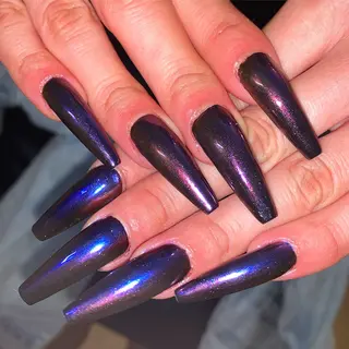 ネイル さゆり￤推しキャラ ￤ロングネイル🩷のネイルデザイン