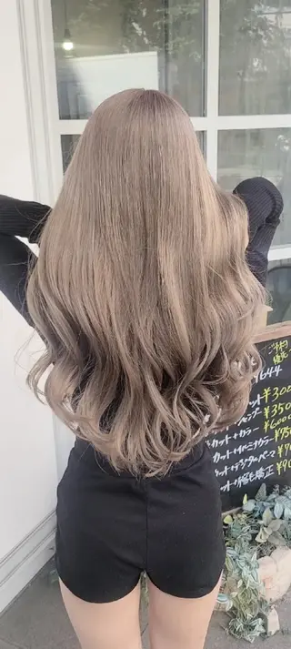 ロング バレイヤージュ/ ハイライト/大内格のヘアスタイル