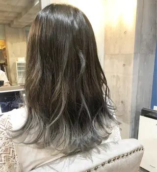 ミディアム カラー 韓国風レイヤー ハイトーンRYOTAのヘアスタイル