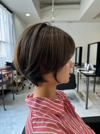 ショート 髪質改善ストレート オルメントのヘアスタイル