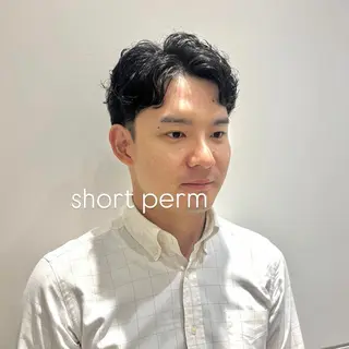 パーマ メンズ 久力琴音''透明感 カラー''アレンジのヘアスタイル