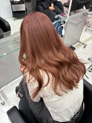 ロング カラー HAIR E.S所属・ブリーチ⏳艶カラー Natsukiのヘアスタイル