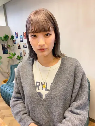 ミディアム パーマ ヘアアレンジ デザインカラー/ボブ ブリーチカラー/ユリのヘアスタイル