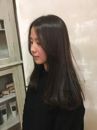 ロング カラー 井上 日菜乃のヘアスタイル