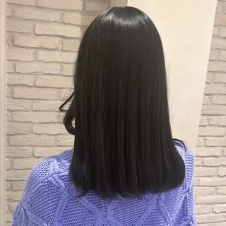 ミディアム カラー ミユ🎀長さ出し 🎨デザインカラーのヘアスタイル