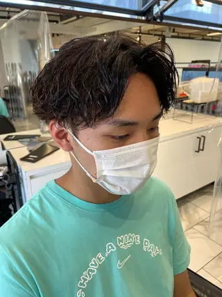 パーマ メンズ 大阪美容師 井上智博のヘアスタイル