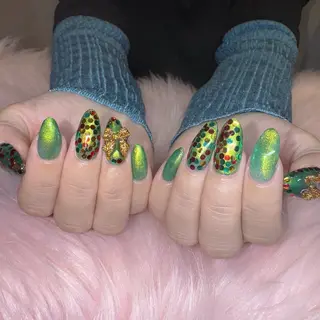 ネイル RIEKO🍒 ワンホン♡推しネイルのネイルデザイン