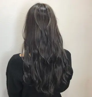 ロング カラー 今野 美栄のヘアスタイル