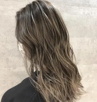 ロング カラー 髪質改善で 憧れの潤艶美髪にのヘアスタイル