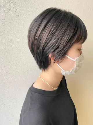 ショート 沢田 瞳のヘアスタイル