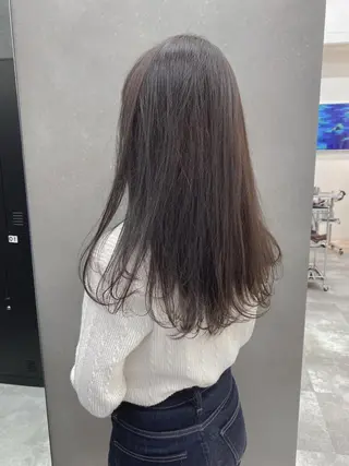 ミディアム カラー パーマ ヘアアレンジ メンズ キッズ ネイル マツエク・マツパ 韓国🇰🇷レイヤー カットオリーブカラーのヘアスタイル
