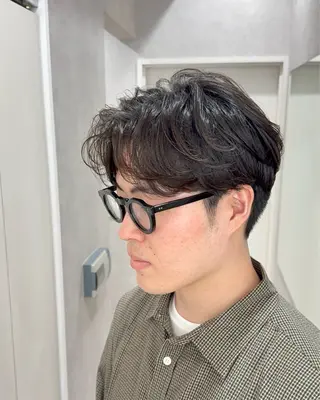 ショート パーマ メンズ 【東北メンズヘア1 位受賞🥇】本間祐太のヘアスタイル