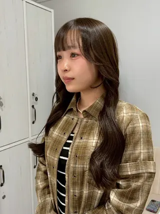 ロング カラー piLLon 心斎橋のヘアスタイル