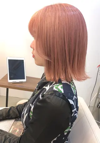ミディアム leben serikaのヘアスタイル