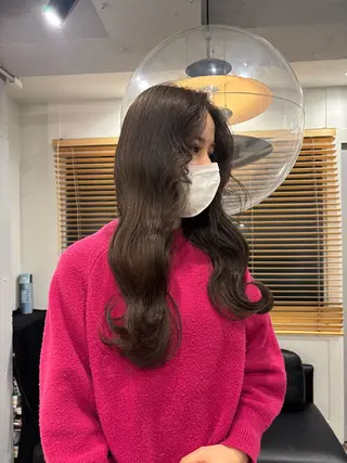 ロング カラー 熊取谷 茉那のヘアスタイル