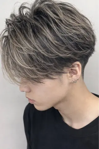 ショート カラー メンズ 小川 裕太のヘアスタイル