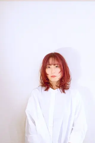 ミディアム カラー 安藤悠里/ハイトーン /デザインカラーのヘアスタイル