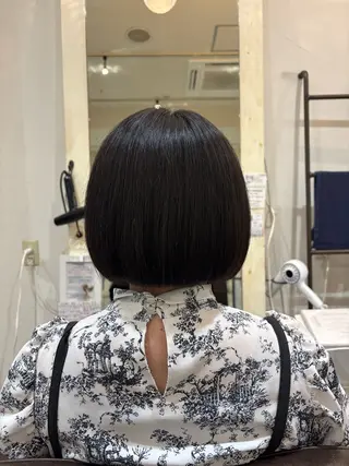 ショート hina🎀🪽 /艶カラー/大曽根駅のヘアスタイル