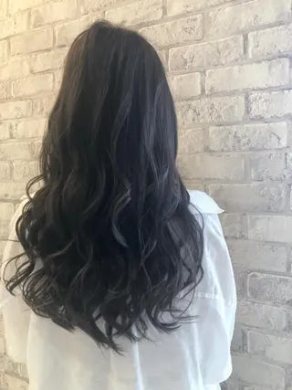 ロング カラー ヘアアレンジ 秋山 幸太のヘアスタイル