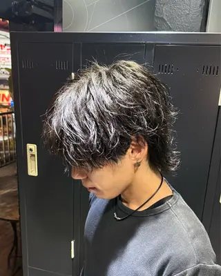 ミディアム パーマ メンズ 【フェザーパーマ】 【縮毛矯正】鶴田文のヘアスタイル