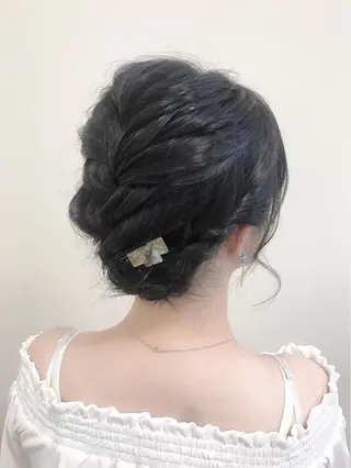 ミディアム ヘアアレンジ 沢田 瞳のヘアスタイル