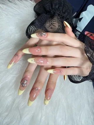ネイル NiNy Nailsのネイルデザイン