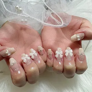 ネイル シュシュ 🎀 girly nailのネイルデザイン