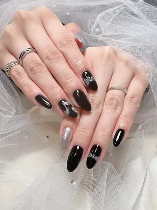 ネイル 🦋 MiKi 🦋 ネイルサロンのネイルデザイン