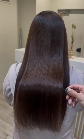 ロング 美髪矯正・ブリーチ 矯正🫧秋元ゆたかのヘアスタイル