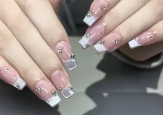 ネイル エリ🫧 nail池袋東口のネイルデザイン
